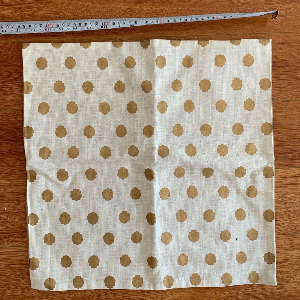 POTTERY BARN GOLD POLKA DOT PILLOW CASE 18x18